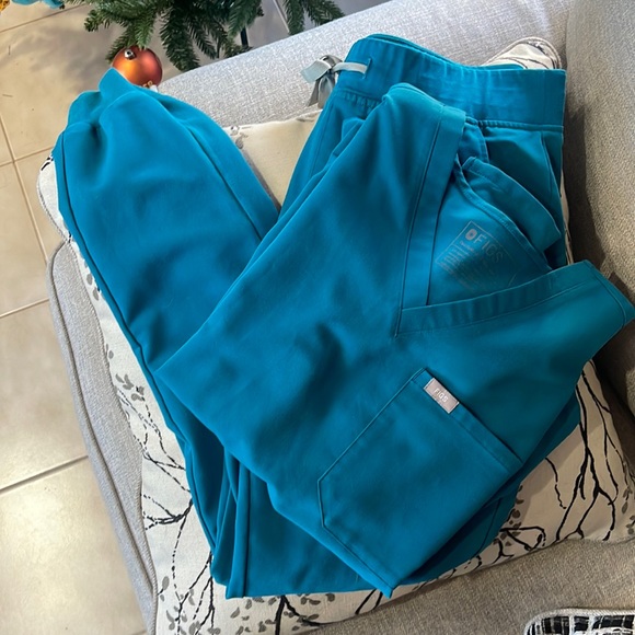Figs Other Figs Pacific Blue Jogger Scrub Set Poshmark